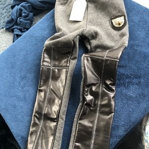 GIRLS FLEECE LEGGINGS WIT FAUX LEATHER....SIZE 5-6
